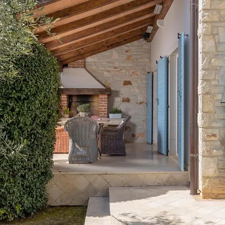 Beautiful Larun In Istria Tar-Vabriga