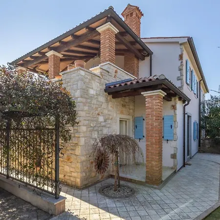 Beautiful Larun In Istria * Tar-Vabriga